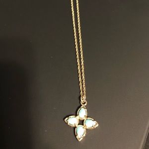 Kendra Scott necklace